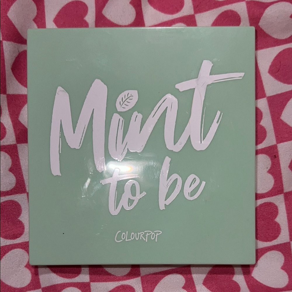 Colourpop mint to be palette
